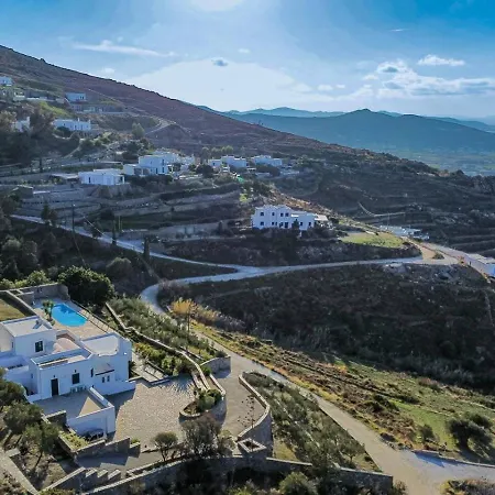 Villa Ypsos - Overlooking Parikia (Paros)